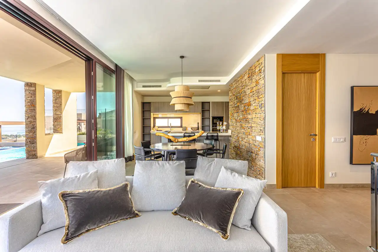 House with pool for sale in Benahavís pueblo, imagen 10