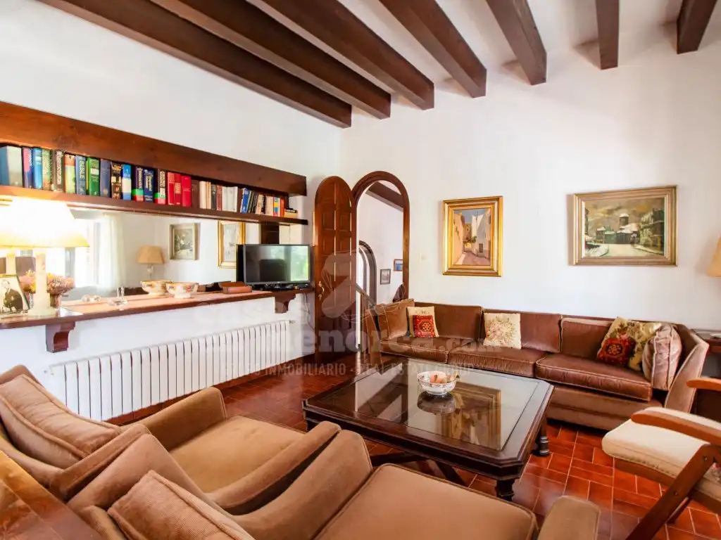 Sala d'estar de Finca rústica en venda en Sant Lluís amb Aire condicionat, Calefacció i Jardí privat
