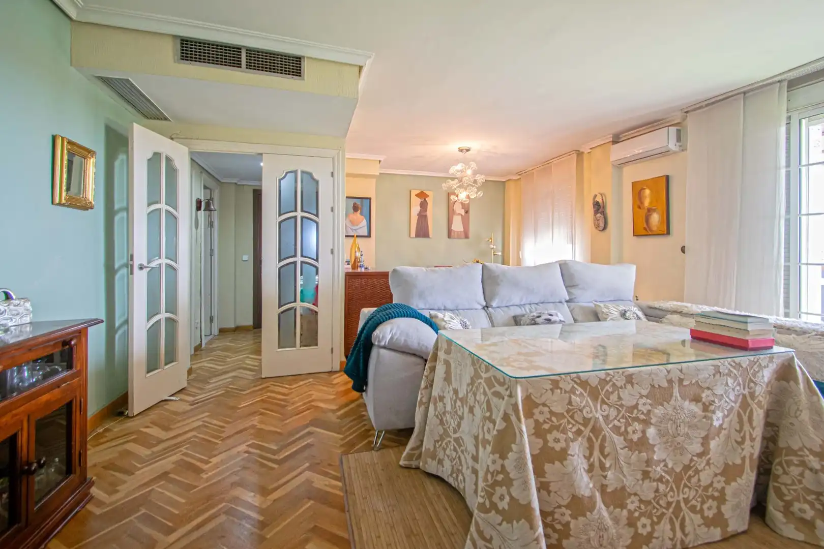 Bedroom of Attic for sale in Sevilla  with Air Conditioner, Heating and Parquet flooring