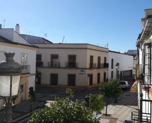 Vista exterior de Casa o xalet en venda en Jerez de la Frontera amb Balcó