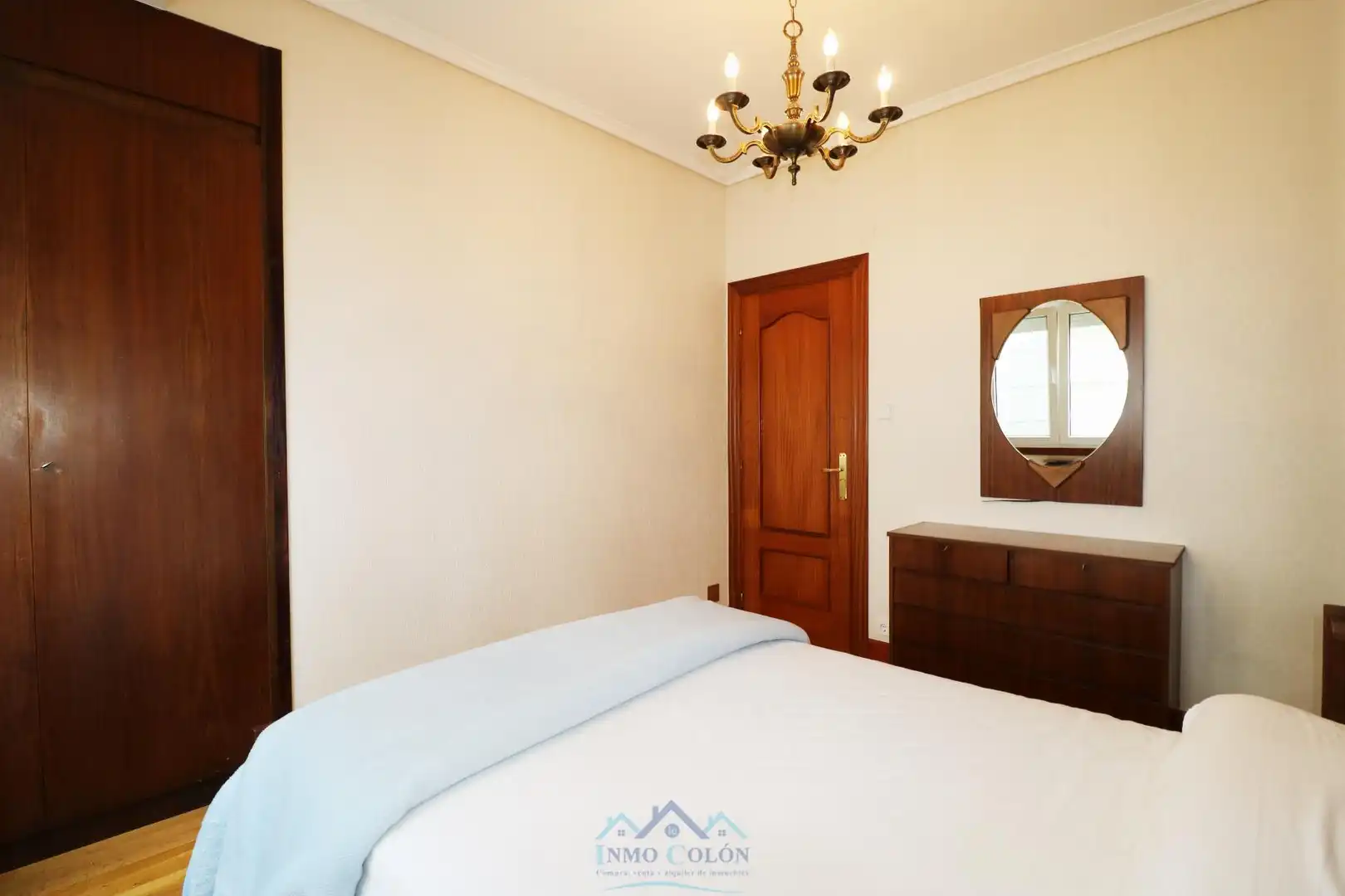Habitación de Piso en venta en Irun  con Calefacción y Amueblado
