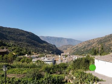 Adossat en venda a Bubión