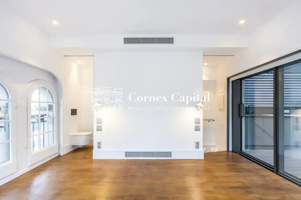 Maisonette zum Verkauf in Barcelona mit Heizung, Terrasse und Abstellraum