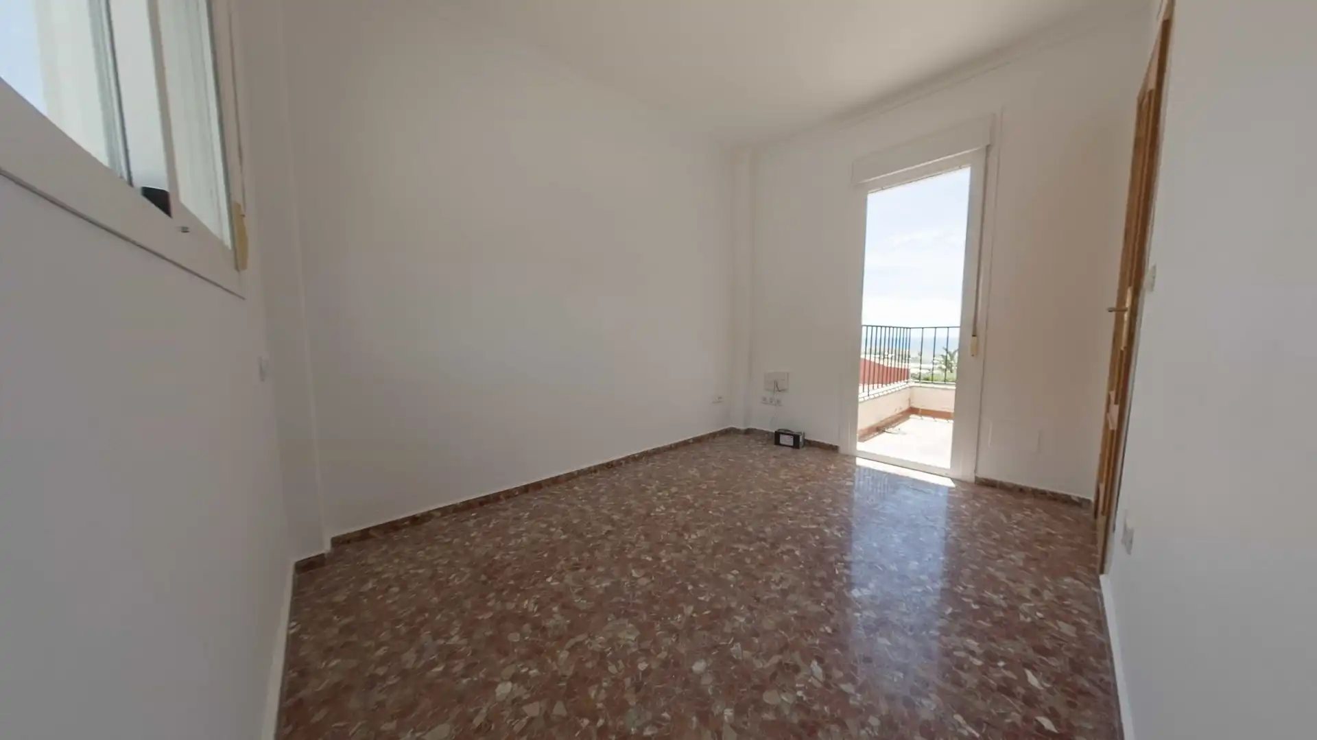 Habitación de Casa o chalet en venta en Torrox con Aire acondicionado, Trastero y Balcón
