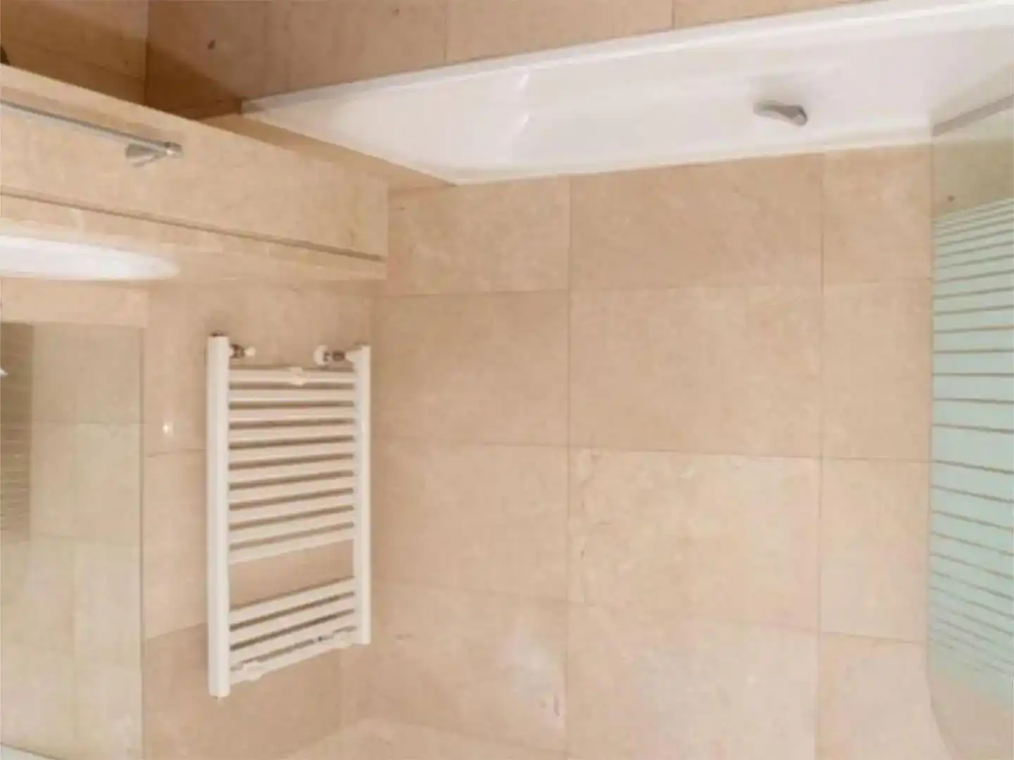 Bany de Àtic en venda en La Moraleja amb Aire condicionat i Piscina