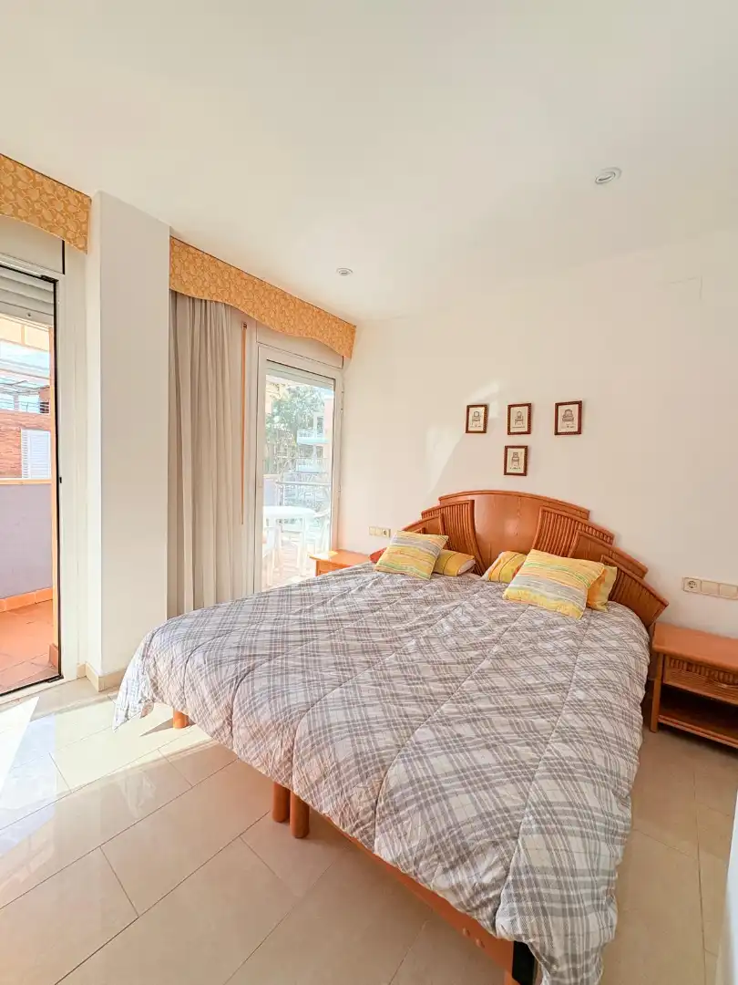 Habitación de Dúplex en venta en Torredembarra con Aire acondicionado, Terraza y Horno