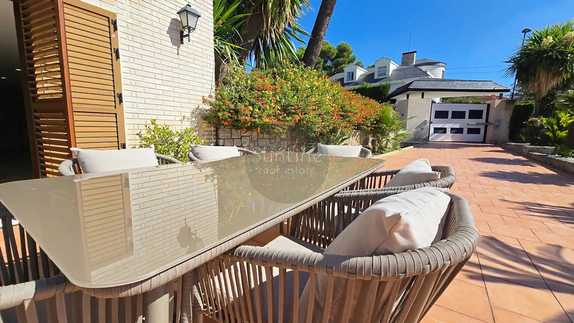House with pool for sale in Carrer Font de la Carrasquera, imagen 10