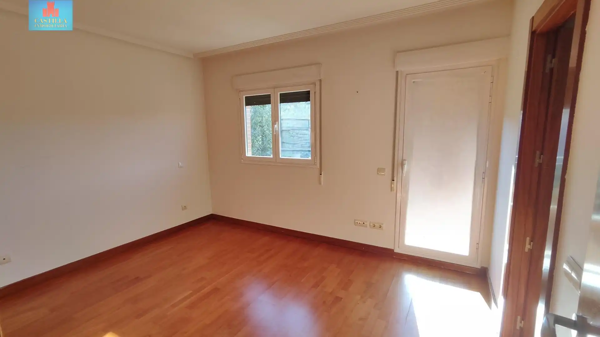 Bedroom of Detached homes for sale in Hervencias