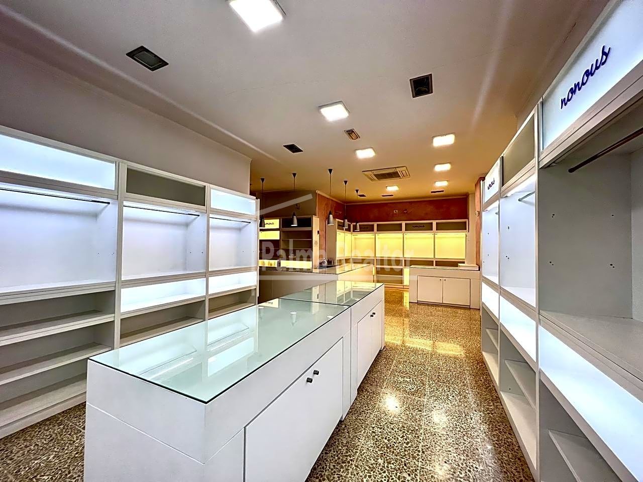 Geschaftsraum miete in Manacor mit Klimaanlage