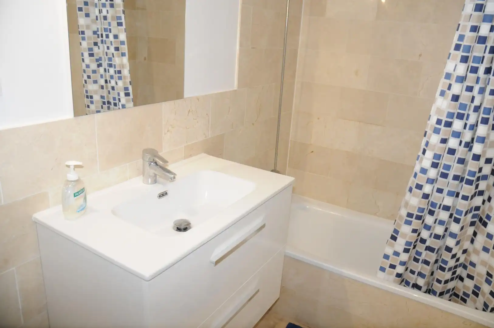 Badezimmer von Wohnung zur Miete in Las Palmas de Gran Canaria mit Möbliert
