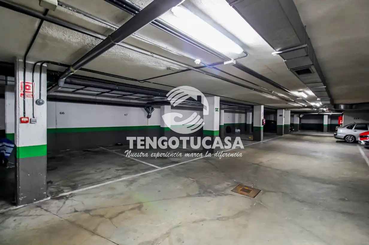 Piso en venta en Calle de Belfast, Rejas