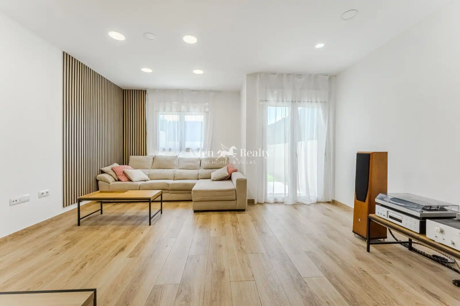 Sala de estar de Casa adosada en venta en Arona con Aire acondicionado, Jardín privado y Terraza