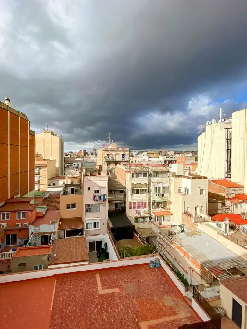 Außenansicht von Gebäude zum Verkauf in Barcelona
