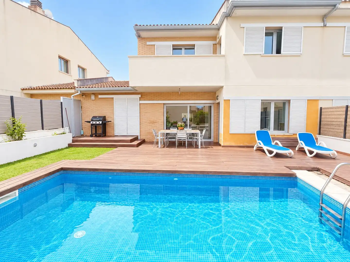 Maison mitoyenne avec terrasse à vendre à L"ONZE DE SETEMBRE, imagen 3