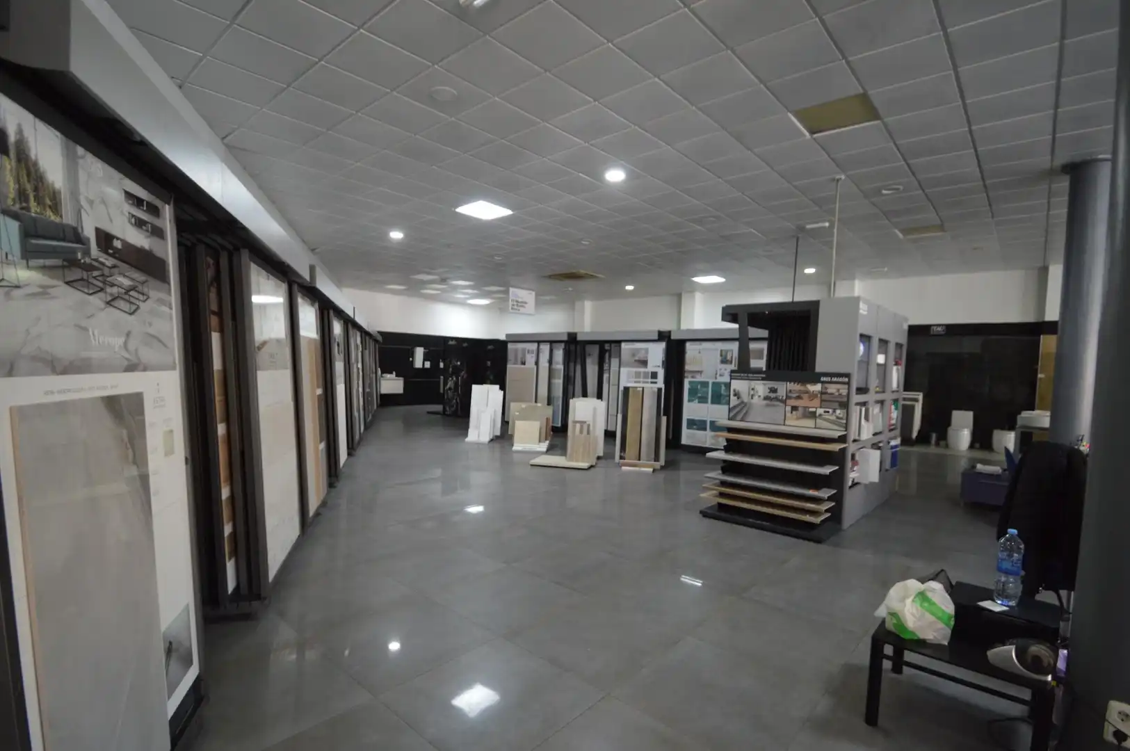 Nave industrial de alquiler en Almería
