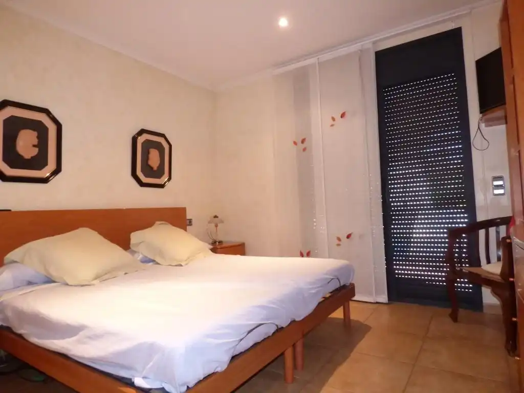 Dormitori de Casa o xalet en venda en Vilafant amb Aire condicionat, Jardí privat i Terrassa