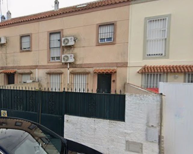 Vista exterior de Casa adosada en venda en Bormujos