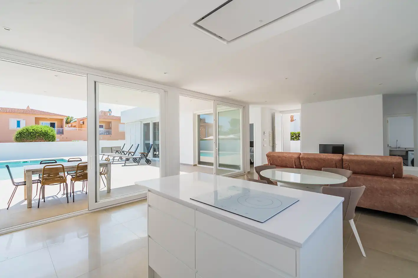 Sala d'estar de Casa o xalet en venda en Ciutadella de Menorca amb Aire condicionat, Jardí privat i Terrassa