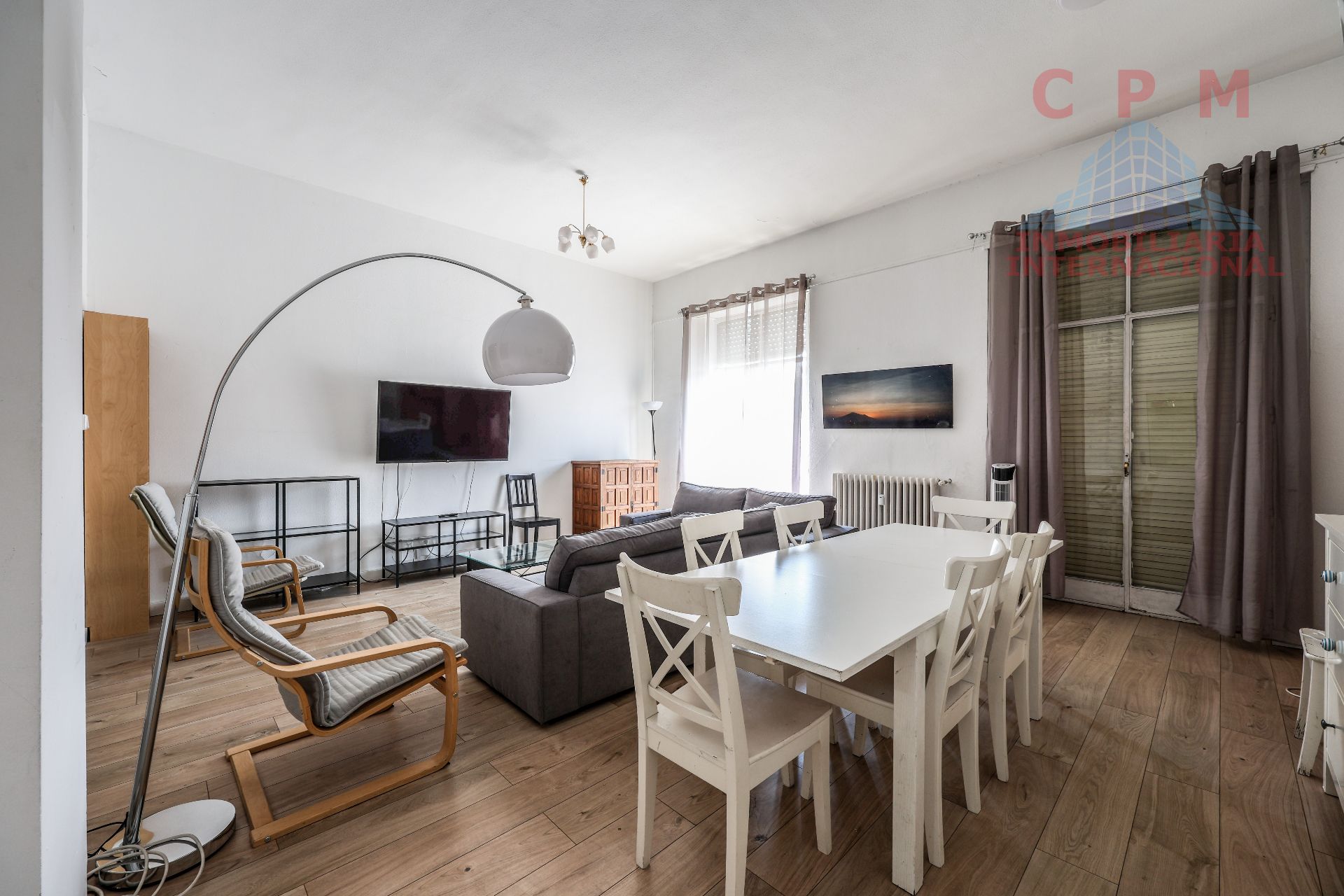 Sala d'estar de Pis de lloguer en  Madrid Capital amb Aire condicionat, Calefacció i Parquet