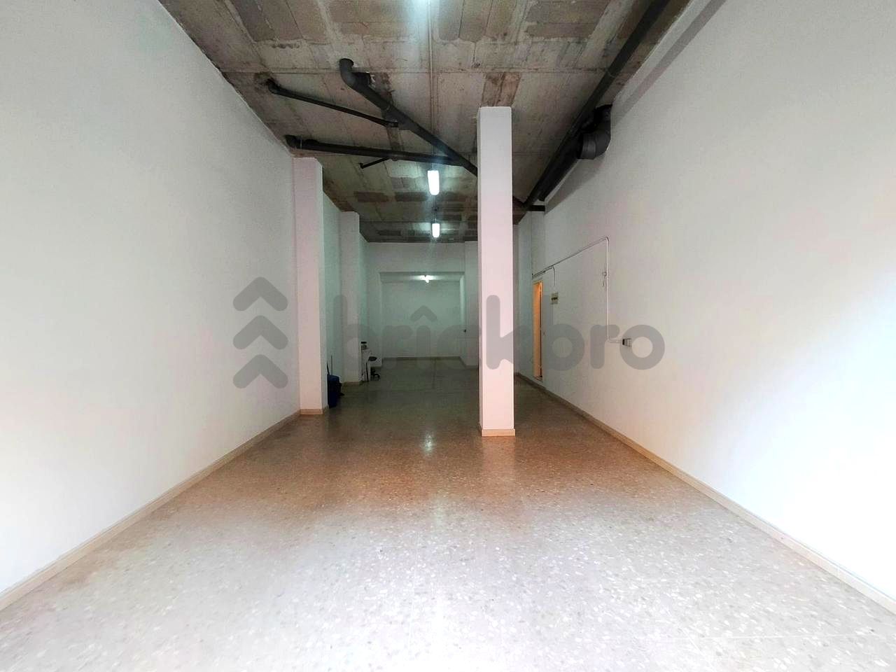 Premises for sale in Badalona