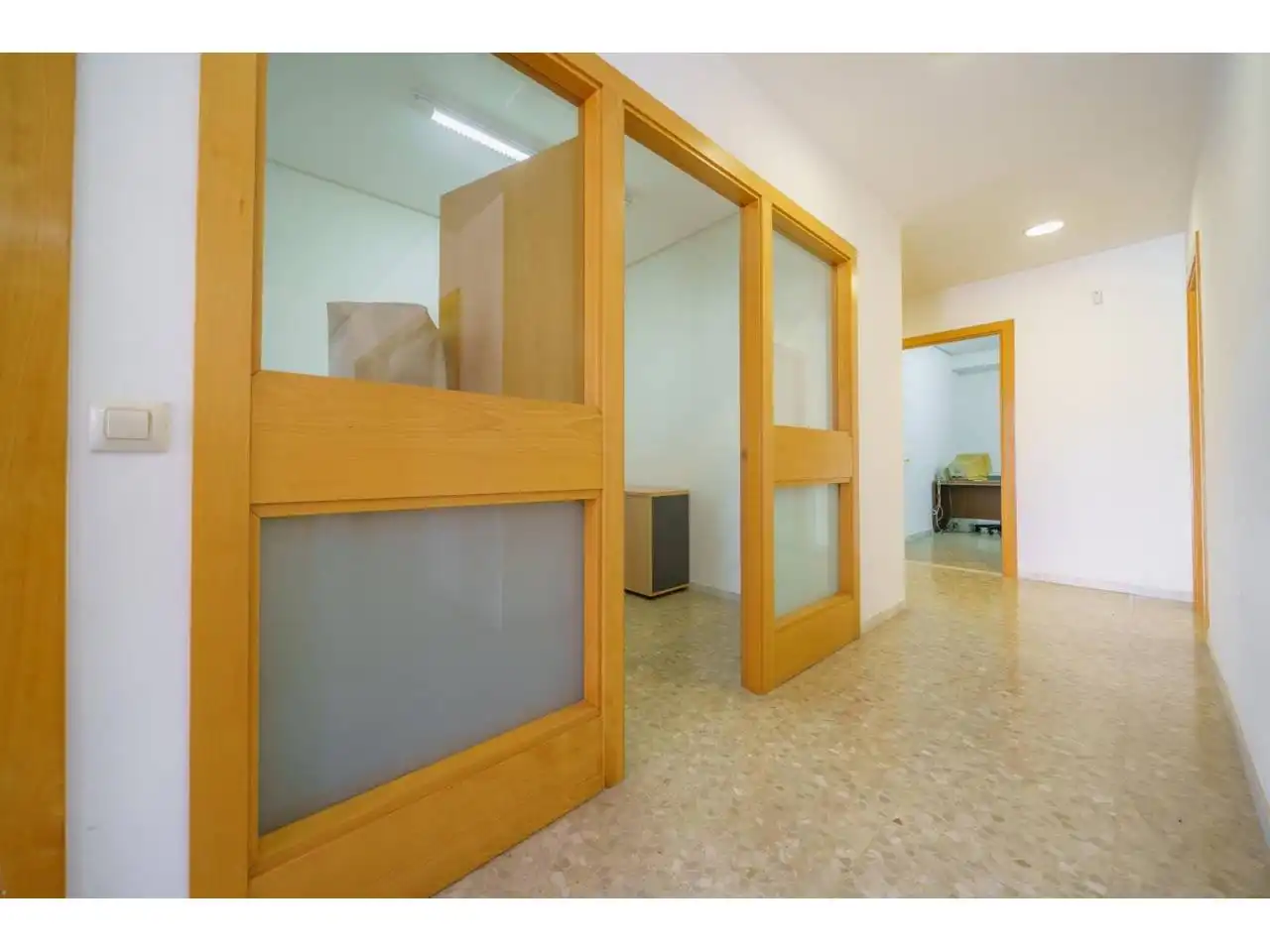 Büro zur Miete in La Bisbal d'Empordà mit Klimaanlage