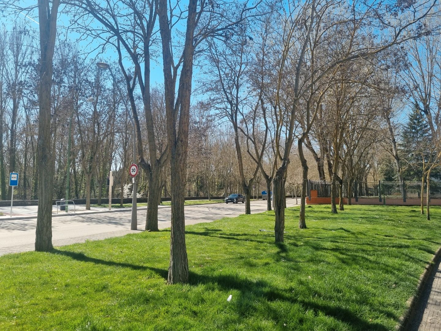 Exterior view of Single-family semi-detached for sale in Burgos Capital  with Heating and Storage room