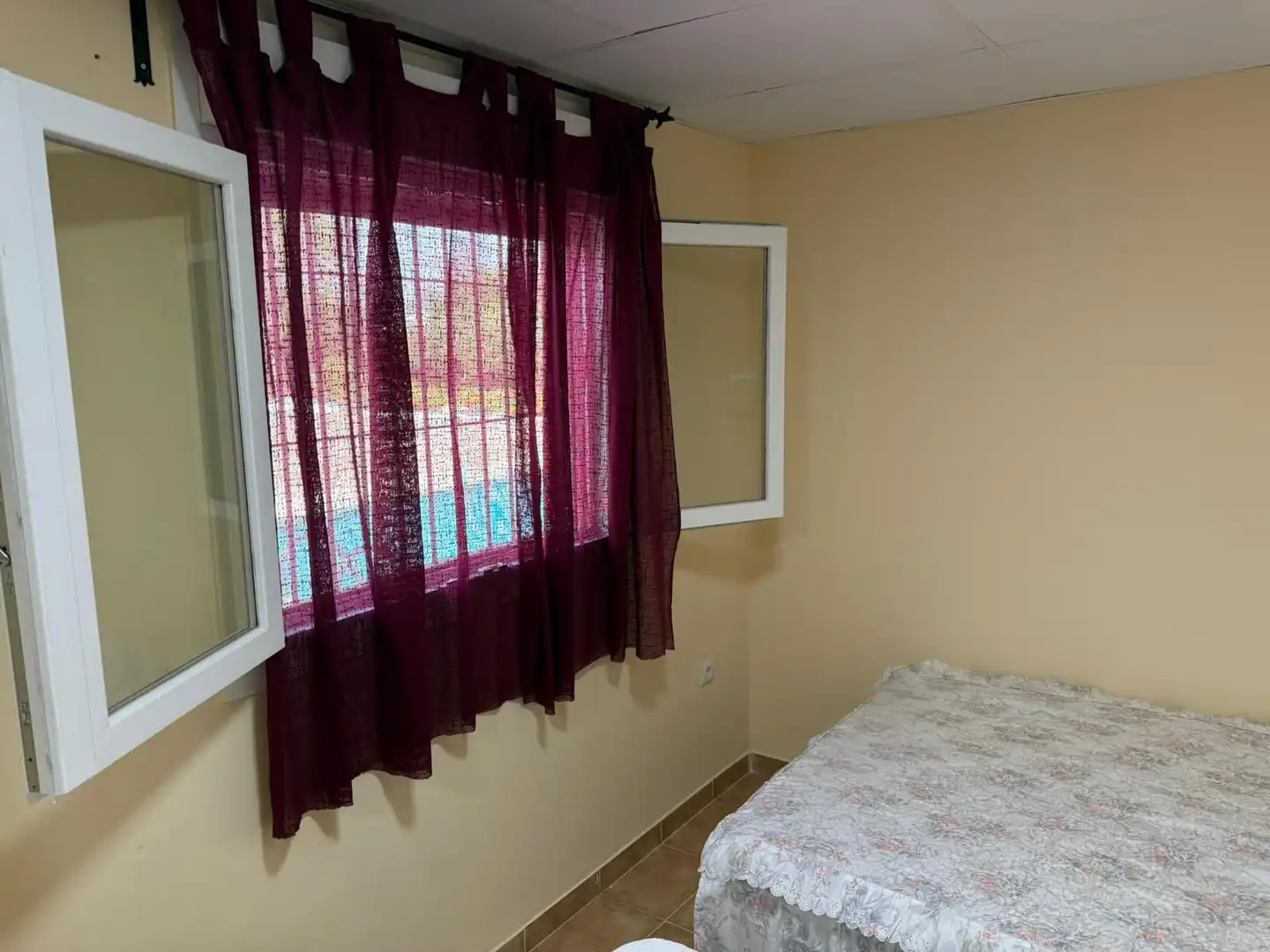 Habitación de Casa o chalet en venta en Carmona con Jardín privado, Terraza y Piscina