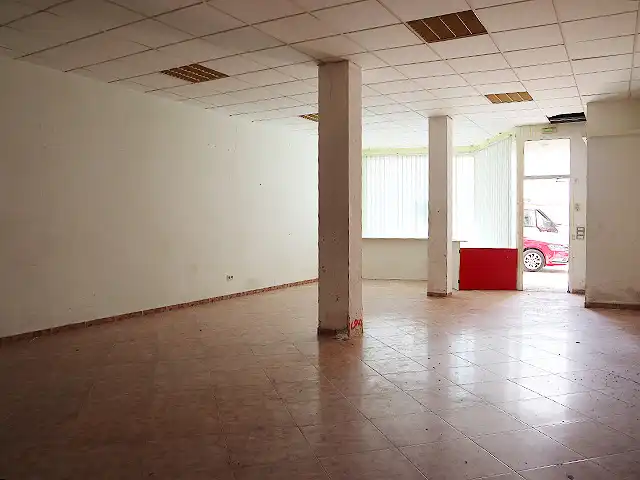 Business premises for sale in Recinte Festiu, imagen 5