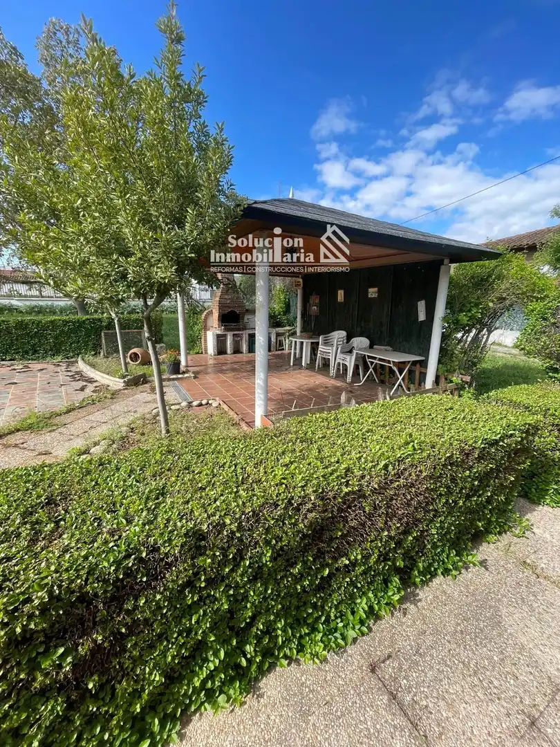 Jardín de Casa o chalet en venta en Doñinos de Salamanca con Calefacción y Amueblado