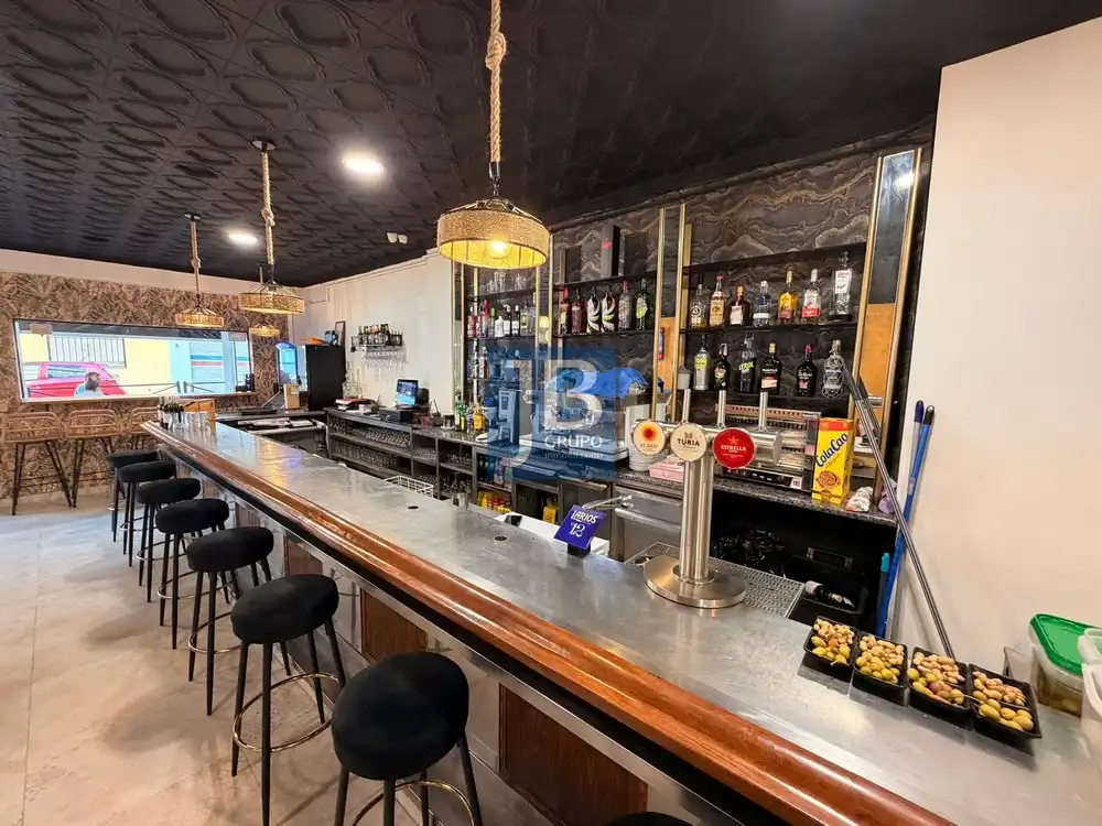Business premises for transfer in Carrer Pintor Perales, imagen 6