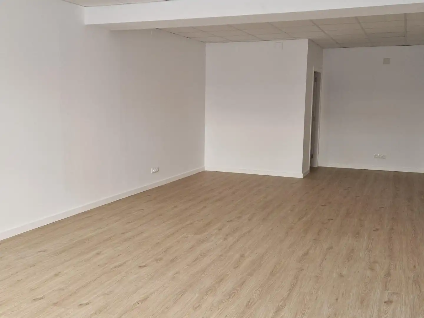 Gewerbefläche zur Miete in Avenida CERVANTES, imagen 2