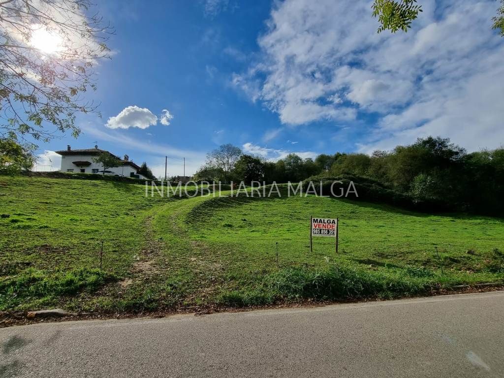 Residencial en venda en Parres