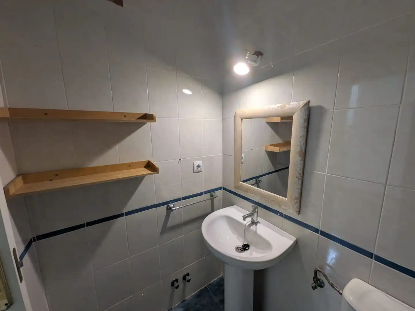 Baño de Casa adosada en venta en Aznalcázar con Aire acondicionado y Terraza
