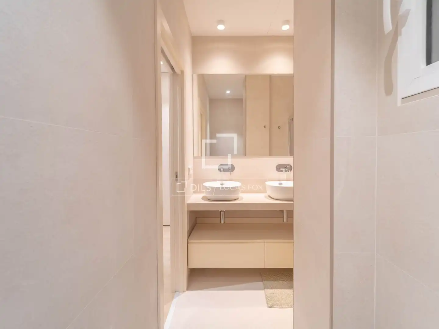 Baño de Piso de alquiler en Valencia con Aire acondicionado, Amueblado y Balcón