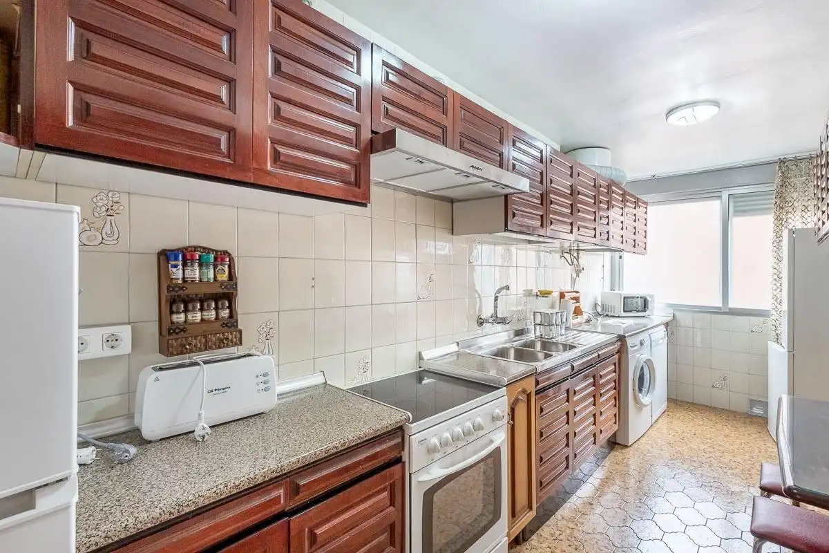 Flat with terrace to rent in Chana, imagen 10