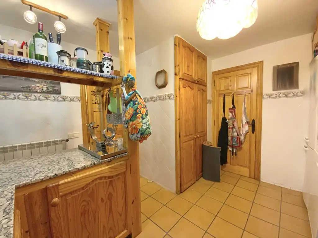 Cuina de Casa o xalet en venda en Sahún amb Jardí privat