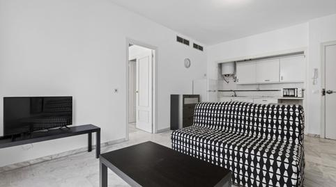 Foto 4 de Apartament en venda a Doctor Barraquer - G. Renfe - Policlínico,  Sevilla Capital