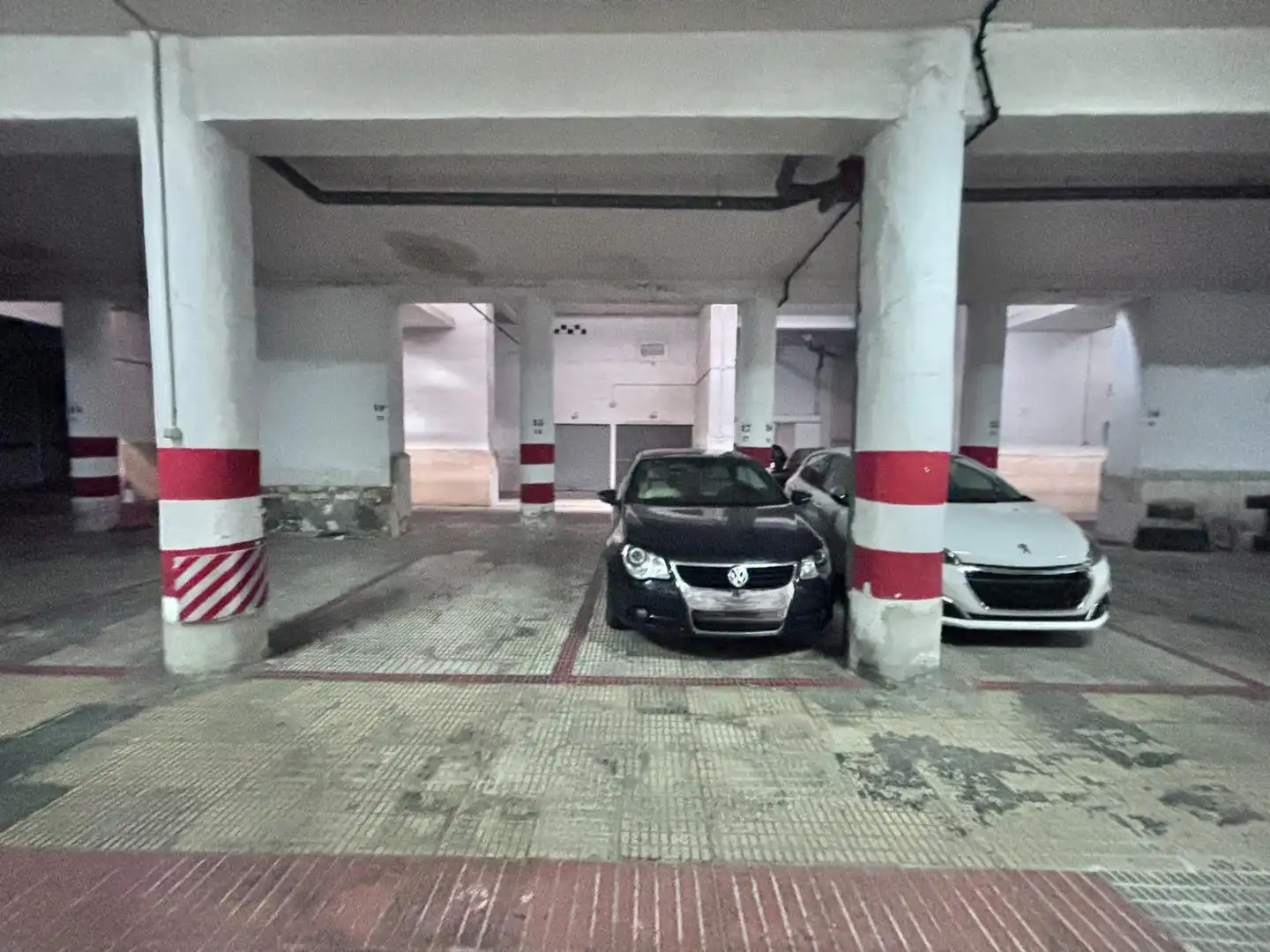 Parking of Flat for sale in Alicante / Alacant  with Air Conditioner and Furnished