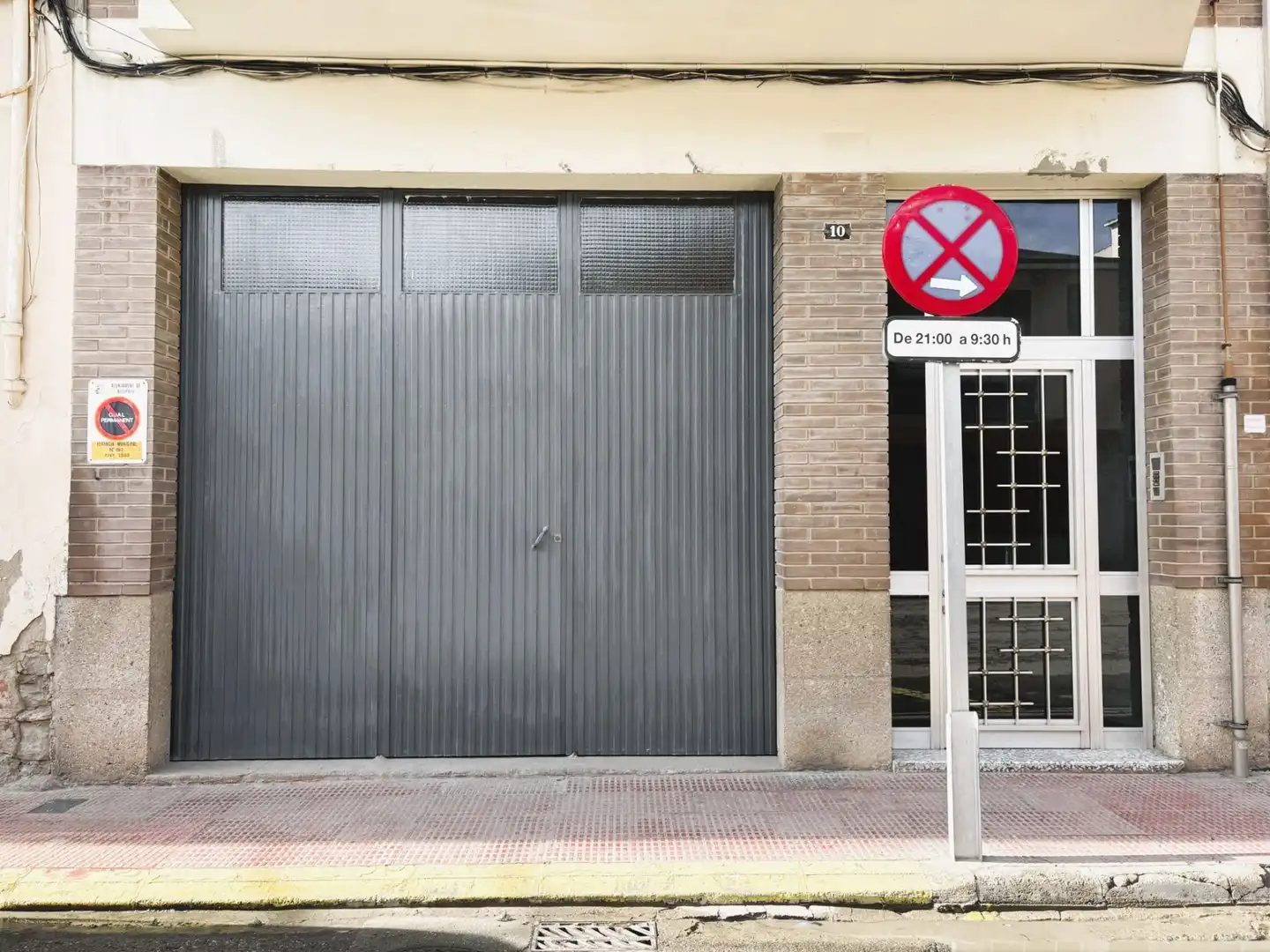 Locale commerciale in vendita a RAMON FOLCH