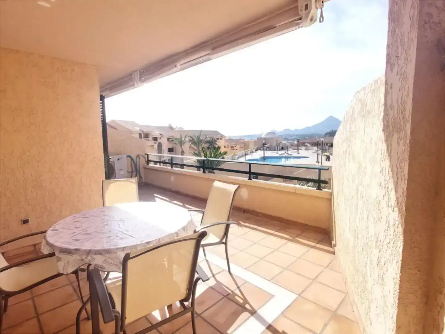 Terraza de Piso en venta en Altea con Aire acondicionado, Trastero y Piscina