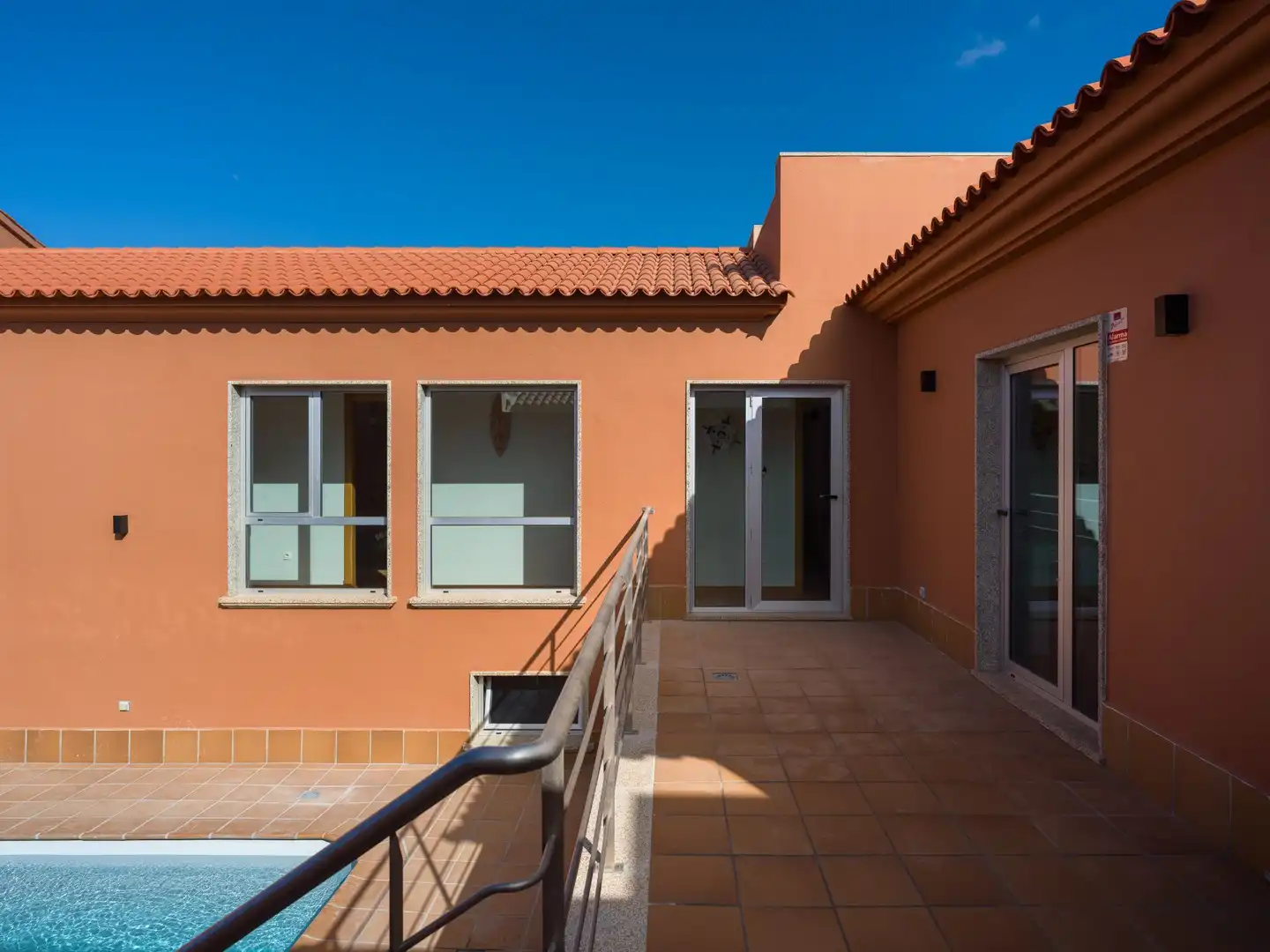 Außenansicht von Haus oder Chalet zum Verkauf in Antigua mit Terrasse und Schwimmbad