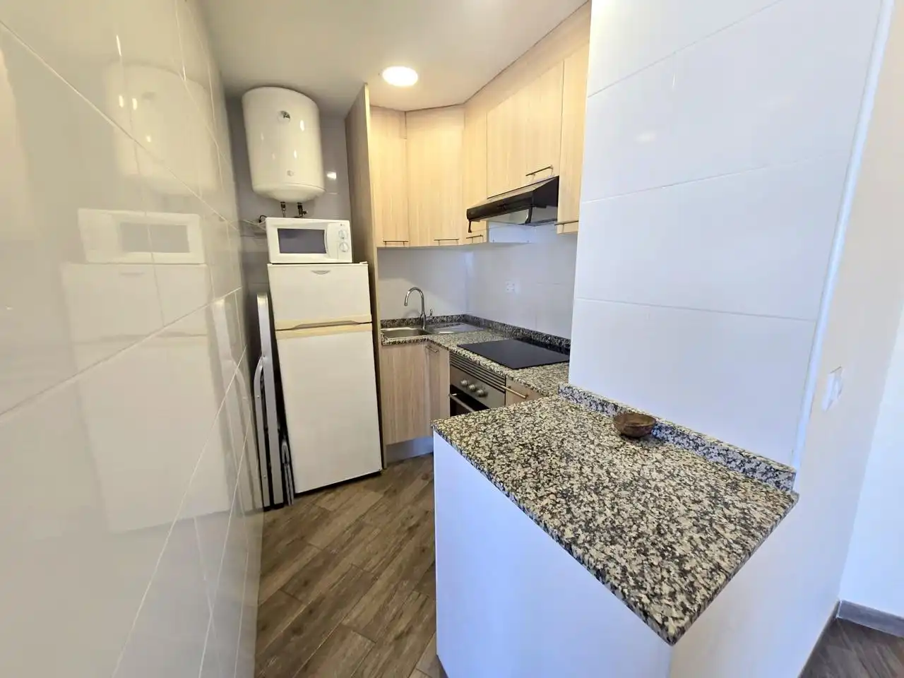 Cuina de Apartament en venda en Gandia amb Aire condicionat, Terrassa i Moblat