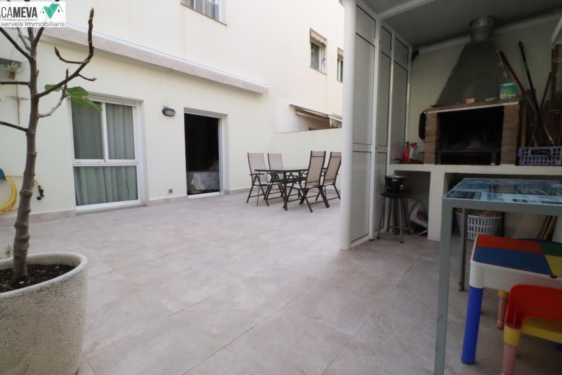 Planta baixa en venda a Centre , Centre - Sant Oleguer