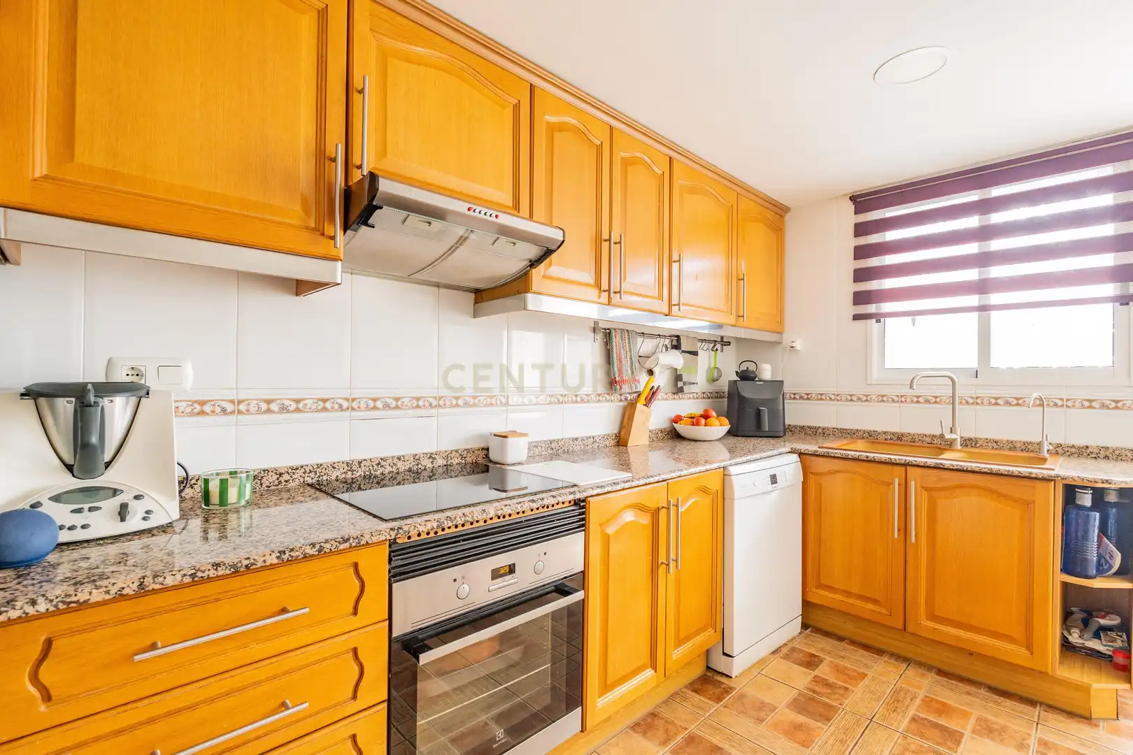 Cuina de Apartament en venda en Paterna amb Aire condicionat i Balcó