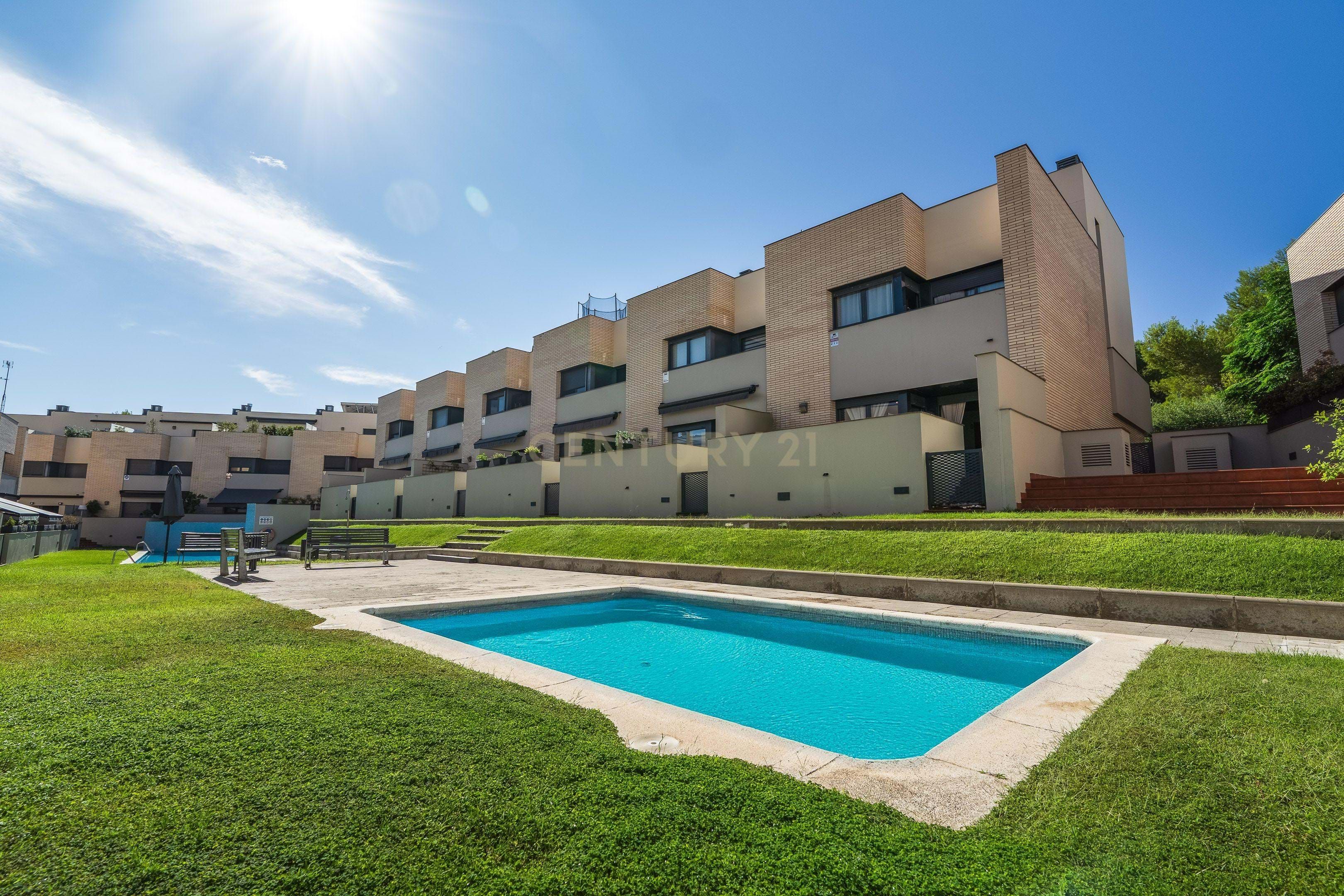 Casa o xalet en venda a Carrer de la Gardènia, 13, Torredembarra, Spain, -1, Sant Jordi