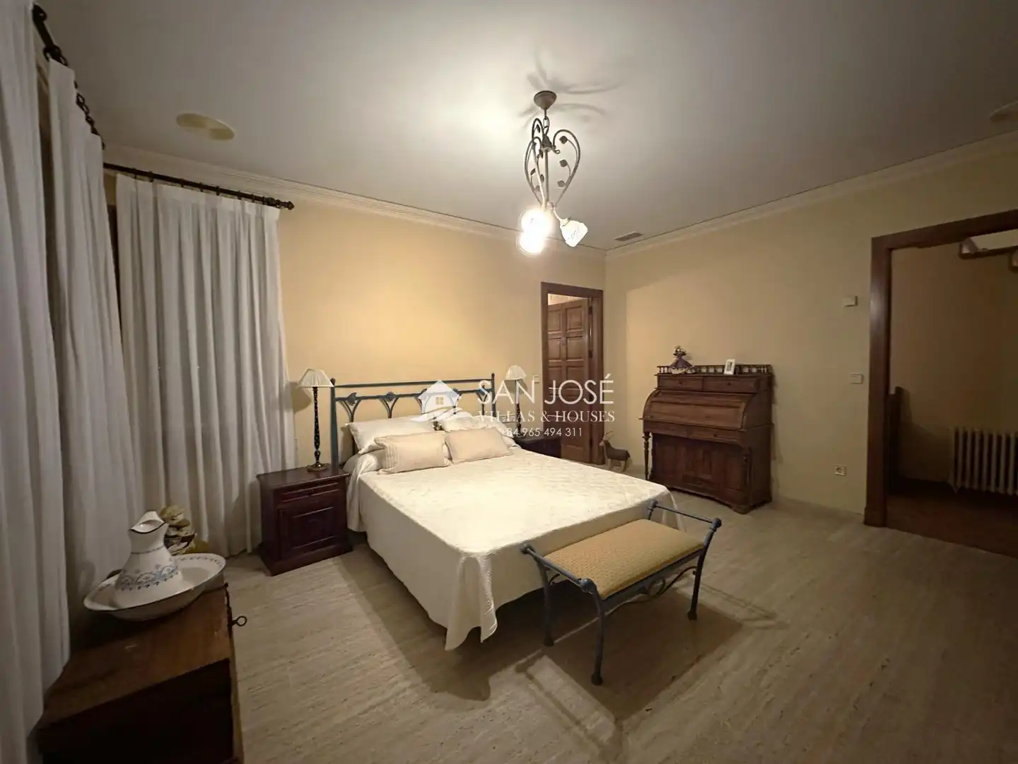 Habitación de Casa o chalet en venta en Novelda con Aire acondicionado, Calefacción y Jardín privado