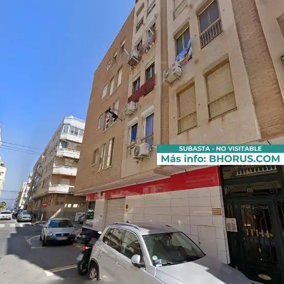 Duplex con ascensore in vendita a PEDRO LORCA 150