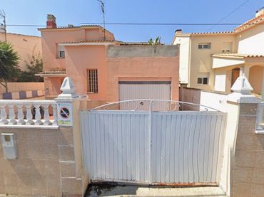 Chalet con balcón en venta en Carrer de José Espronceda 18