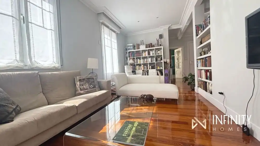 Living room of Flat for rent in Bilbao   with Heating, Terrace and Balcony