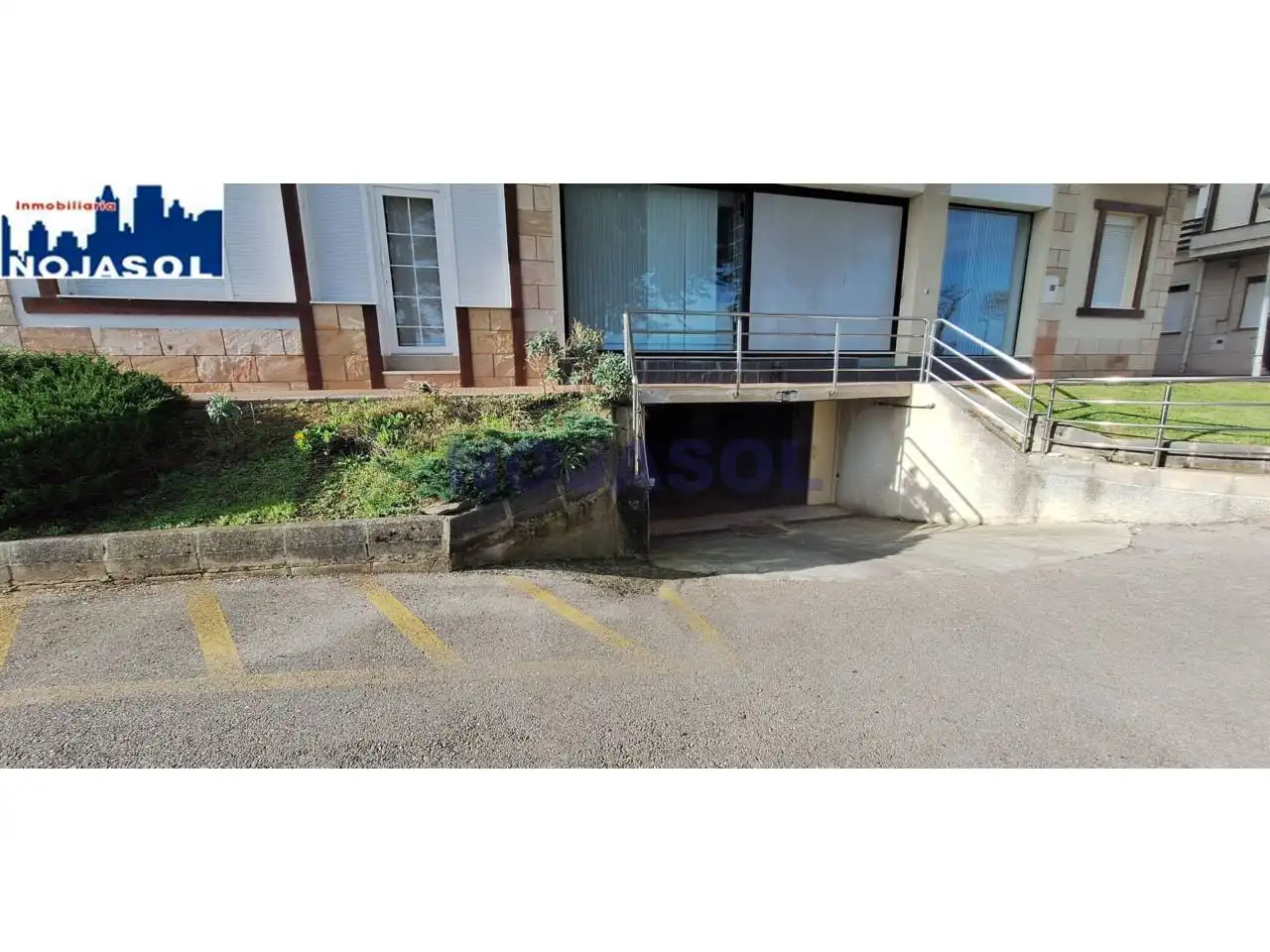 Parkplatz von Maisonette zur Miete in Noja mit Heizung, Terrasse und Möbliert